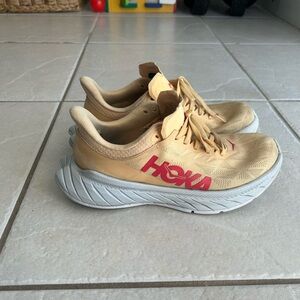 Hoka Women’s Carbon X 2 Orange and Pink Running Shoes, Sz 7